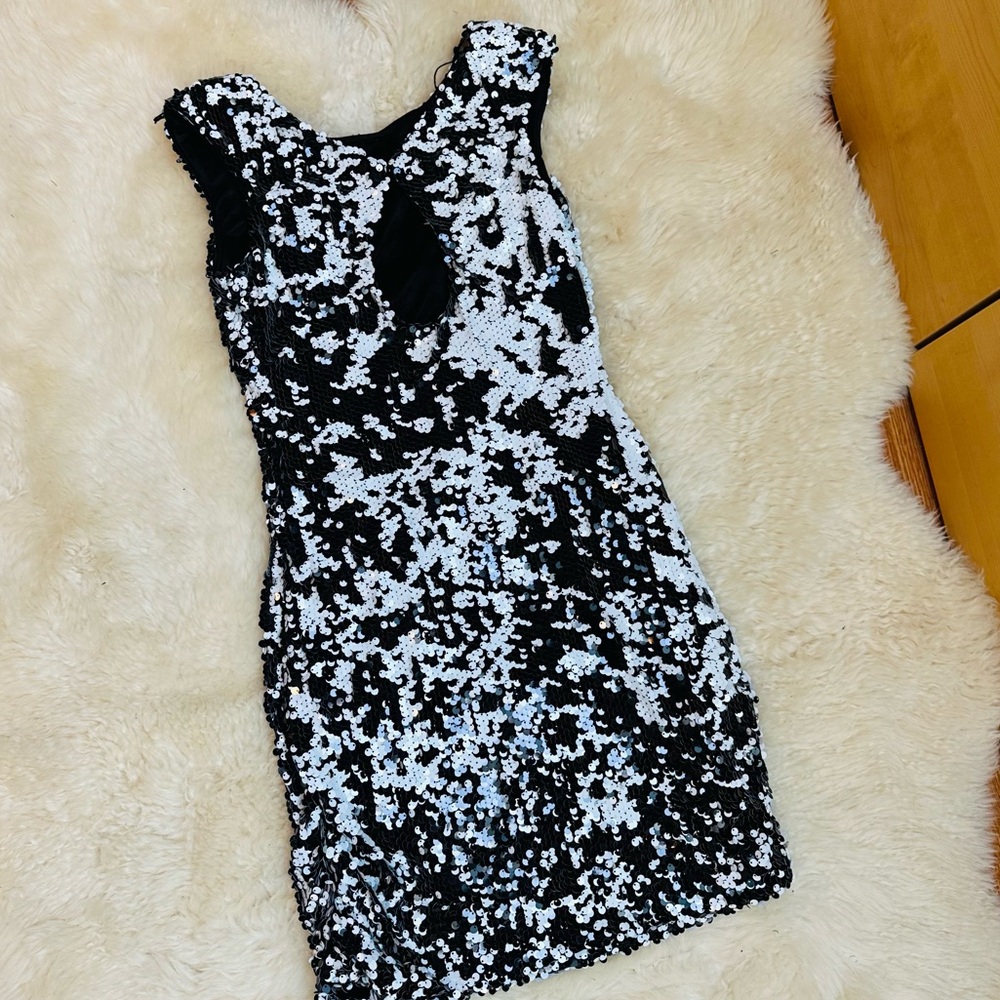 Aidan Mattox Size 4 Cocktail Sequin Dress - Picture 9 of 13